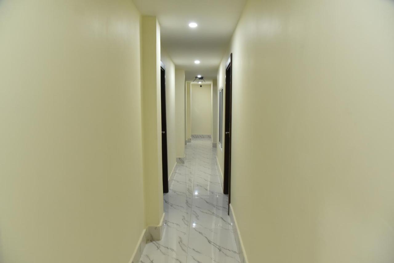Rose Nana Hotel Бангкок Екстер'єр фото