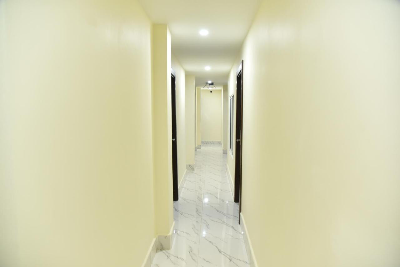 Rose Nana Hotel Бангкок Екстер'єр фото